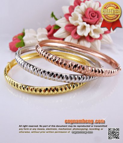 กำไลทองคำ 96.5% น้ำหนักวงละ 2สลึง ชุดนี้น้ำหนักรวม 1.5 บาท (๖ สลึง)