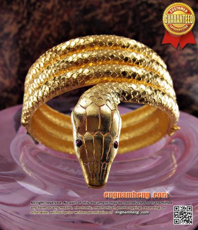 กำไลงูรูปแบบของความนิรันดร (Eternity) หรือ อนันตรา ผลิตจากทองคำ 96.5% น้ำหนัก 73.5กรัม ดีไซน์คลาสสิก สวยโดดเด่นป็นเอกลักษณ์ น่าสะสมค่ะ