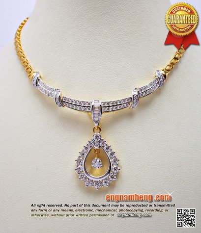สร้อยคอพร้อมจี้เพชร น้ำ 98 F-Color/VVS1 น้ำหนักเพชรรวม 6.45 กะรัต ใส่สวยมั่กมาก เพชรสวยขาววิ๊ง ใครได้ไปไม่ผิดหวังแน่นอนค่ะ
