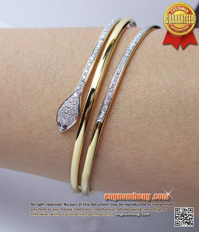 กำไลงูทองคำ ประดับเพชรเบลเยี่ยม น้ำหนักเพชรรวม 77 ตังค์ มีชิ้นเดียวไม่ซ้ำใครน่าสะสม