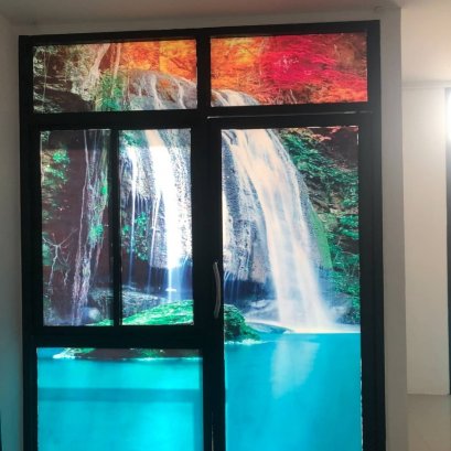 รับทำสติ๊กเกอร์ ติดกระจก ตกแต่งตามหลักฮวงจุ้ย งานพิมพ์ UV ตามแบบ