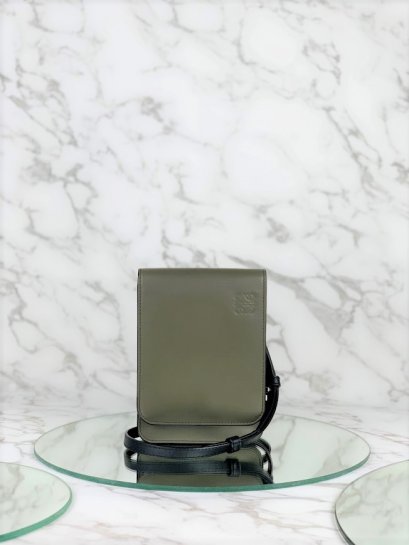 MP-10424 Used Loewe Phone Bag Grey/Black Shw (101941)