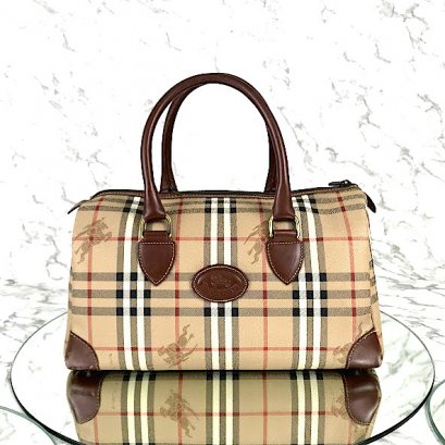 MP-10399 Used Burberry Boston Novacheck ghw