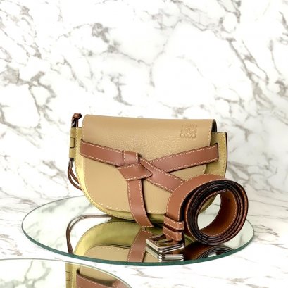 MP-10321 Used Loewe gate small bag kakhi shw (272002)