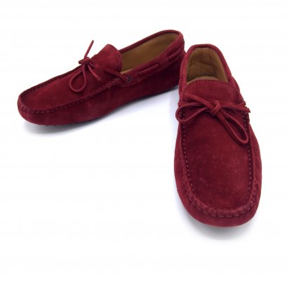 Used TOD&#039;S Gommino Shoes 6&quot; in Burgundy Suede