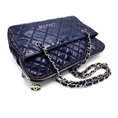 Used Chanel Shoulder Bag in Navy Patent SHW