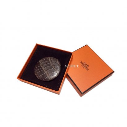 NEW Hermes Brooch &#039;L&quot; in Dark Brown Crocodile