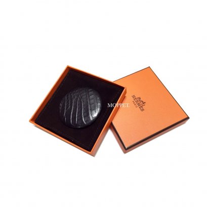 NEW Hermes Brooch &#039;L&quot; in Black Crocodile