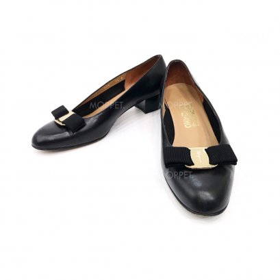Used Ferragamo Heels 7.5&quot; in Black Leather GHW