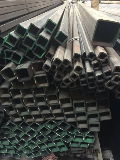 ท่อเหลี่ยม