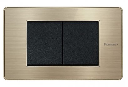 สวิตช์ไฟฟ้าแบบ 1.5G(ปุ่มกลาง) สองทาง พร้อมกรอบสีทอง