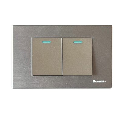 สวิตช์ไฟฟ้าแบบ 2G(ปุ่มกลาง) ทางเดียว พร้อมกรอบพลาสติก สีเทา