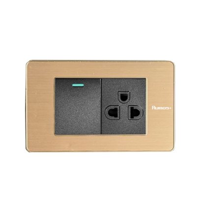 เต้าเสียบกราวน์เดี่ยว(มีม่านนิรภัย)+สวิตช์ไฟฟ้าแบบ 1.5G(ปุ่มกลาง)พร้อมกรอบสีทอง