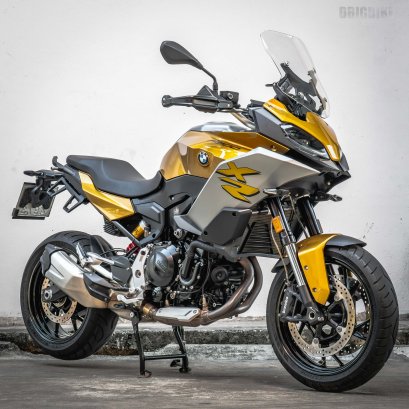 BMW F900XR