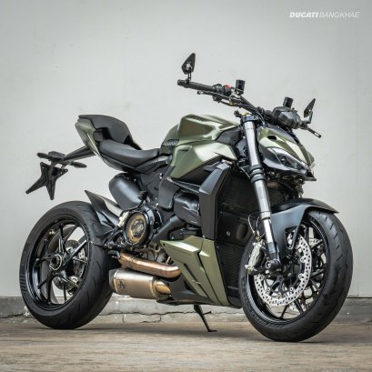Ducati Streetfighter V2