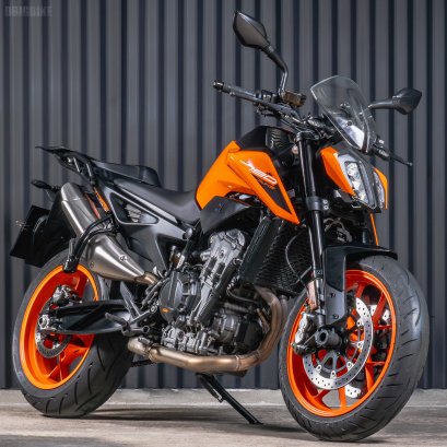 KTM Duke790