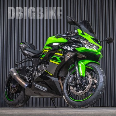 Kawasaki ZX6R