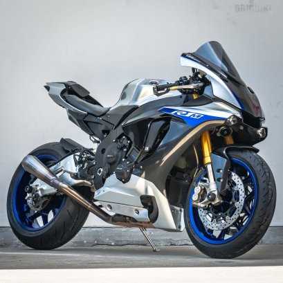 Yamaha YZF-R1M