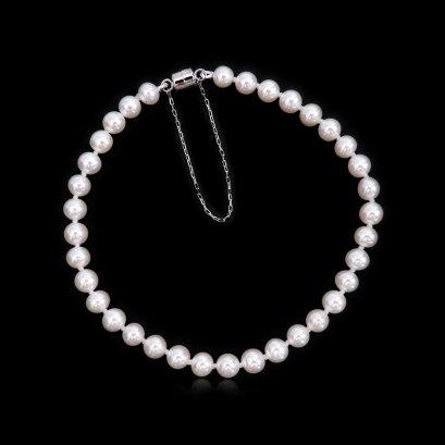 Approx. 4.5 - 5.0 mm, AK Pearl, Uniform Pearl Necklace