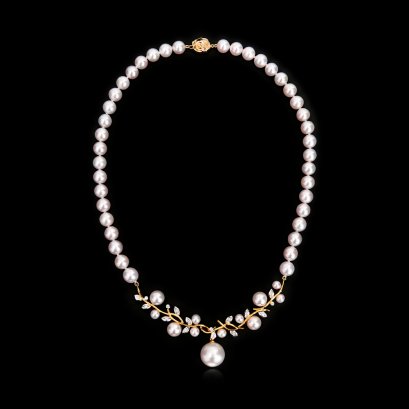 Approx. 5.5 - 8.0 mm, Akoya Pearl and 14.0 mm, White South Sea Pearl, "Pearl Grape Vine" Uniform Pearl Necklace