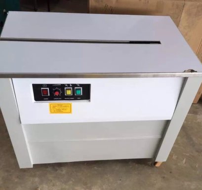  เครื่องรัดกล่อง รุ่น YF-001