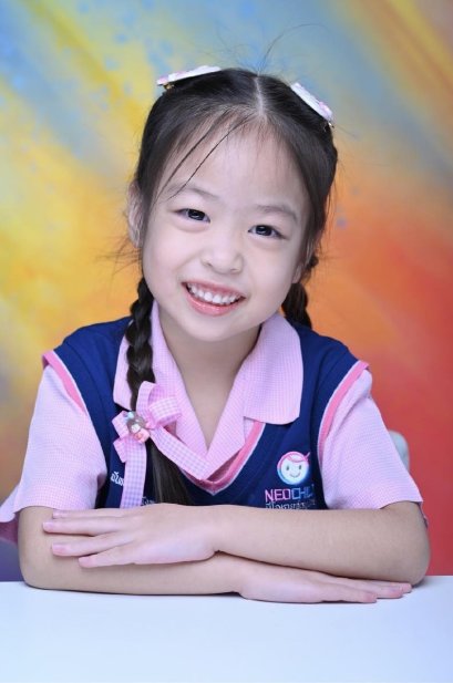 เหรียญทอง การแข่งขันวาดภาพระบายสีด้วยสีเทียน