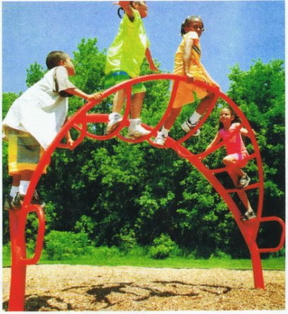 ปีนป่ายสะพานโค้ง