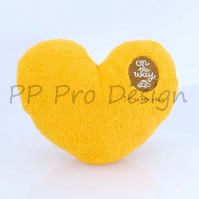P66 หมอนหัวใจสีเหลือง