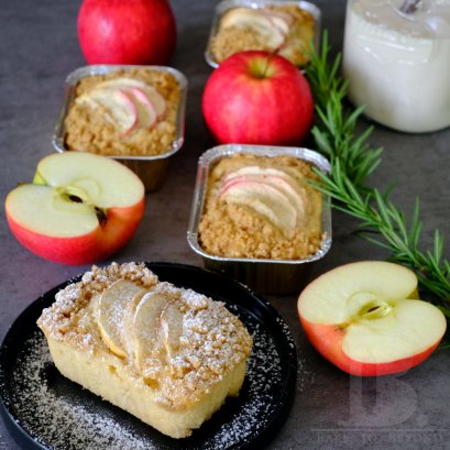 เค้กแอปเปิ้ลครัมเบิ้ลวีแกน (Vegan Apple Crumble Cake)