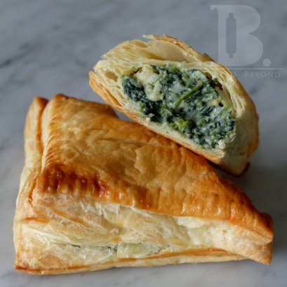 พัฟผักโขมครีมซอส