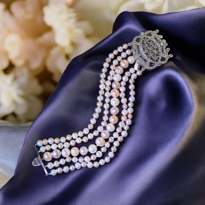 Fresh water pearl bracelet with silver92.5 setting