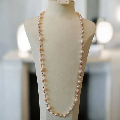Freshwater pearl necklace