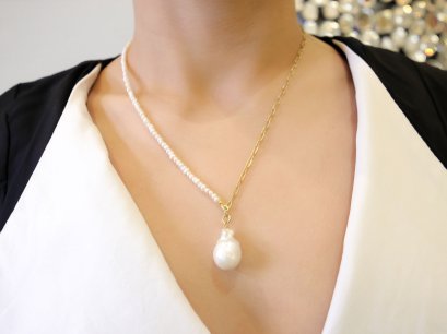 Freshwater pearl necklace