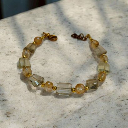 Clear quartz stone with silver92.5 setting