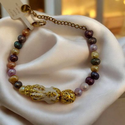 Freshwater pearl bracelet