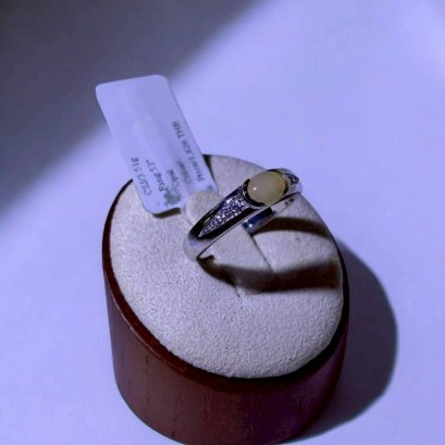 แหวนพลอยตัวเรือนเงิน92.5