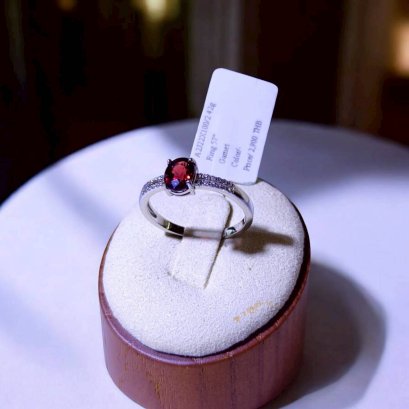 แหวนพลอยตัวเรือนเงิน92.5