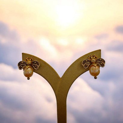 Fresh water pearl Earrings with silver92.5 setting