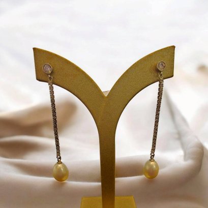 Fresh water pearl Earrings with silver92.5 setting