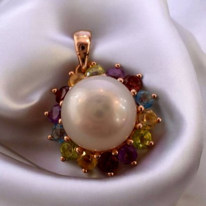 Fresh water pearl pendant with silver92.5 setting