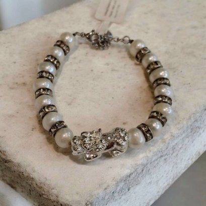 Freshwater pearl bracelet