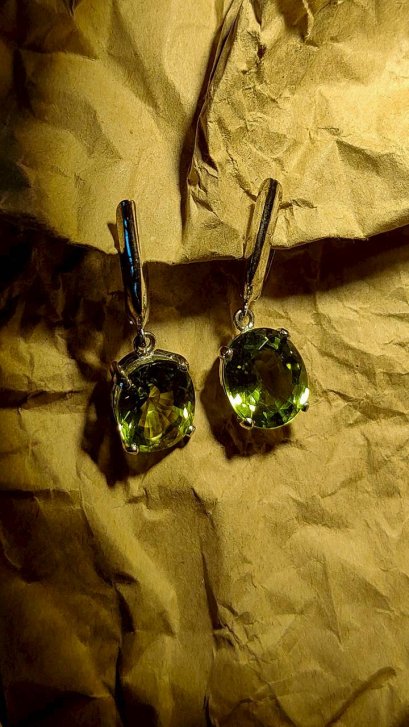 Peridot Earrings with silver92.5