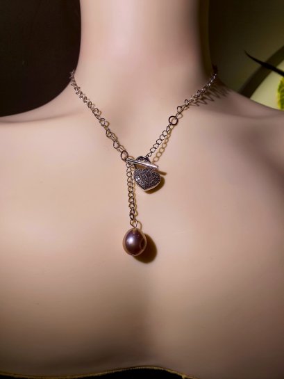 Freshwater pearl necklace