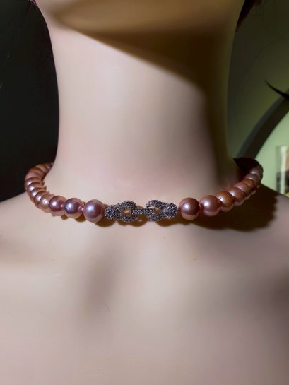 Freshwater pearl necklace