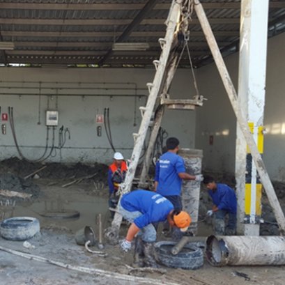 เสาเข็มตอก