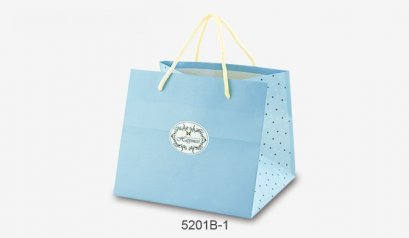 5201B-1: Happiness 22*21*19(H) cm@10