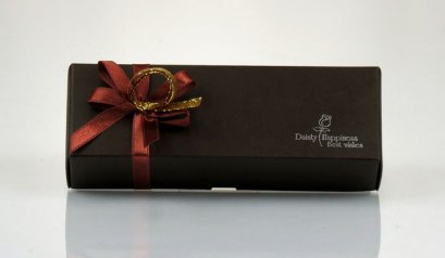 Y-022 Chocolate Box: Dainty Happiness 4 Holes 16x4x4 cm