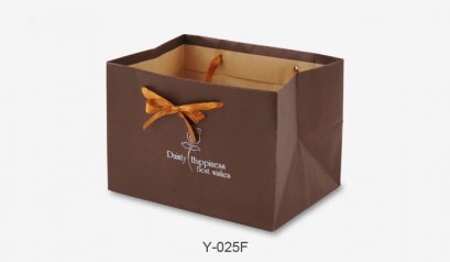 Y-025F ถุงกระดาษ ลาย Dainty Happiness 21*16*15(H) cm@10