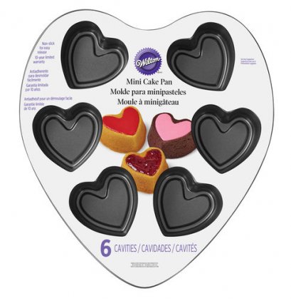 2105-5496 Wilton 6 CAV RCSD HRT MINI CAKE
