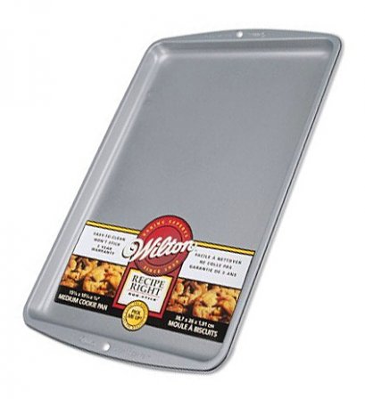 2105-966 Wilton RR 13.25X9.25&quot; SML COOKIE PAN
